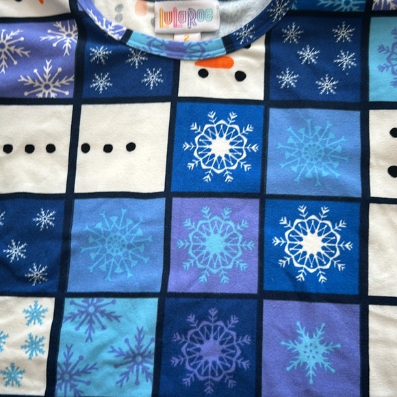 Girls size 2 top 2T winter snowman snow high low short sleeve soft lularoe - Picture 2 of 2